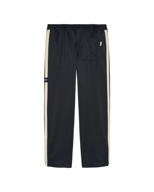 TRACK PANT NIGHT | Night