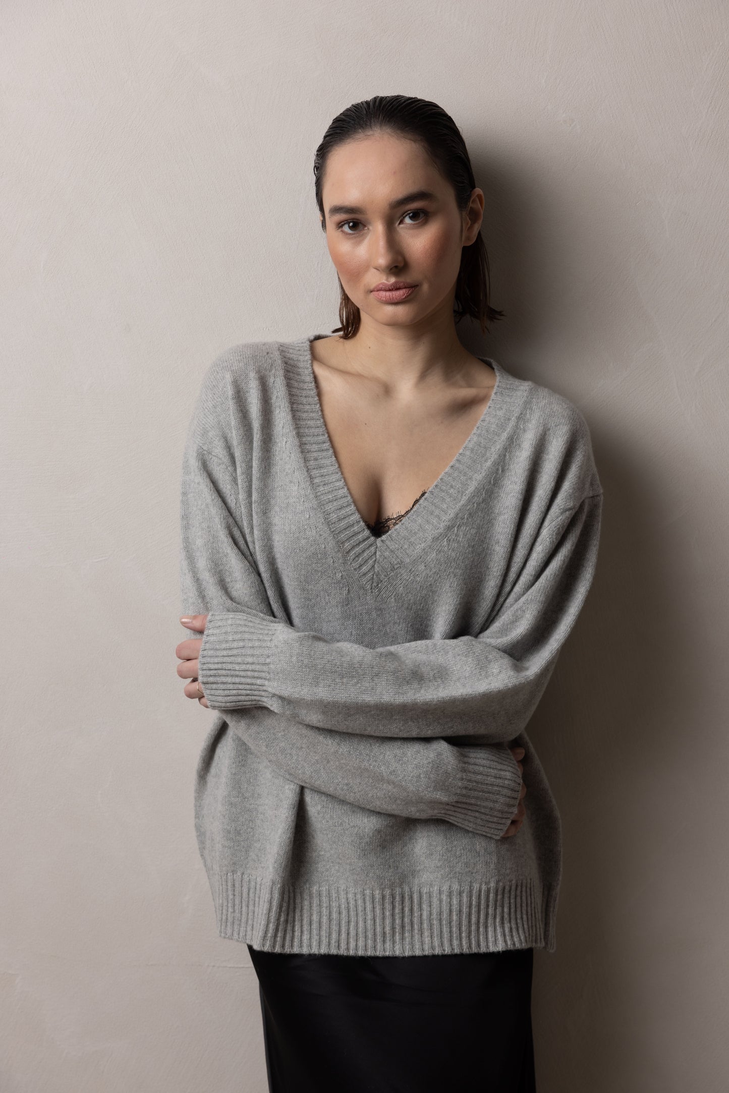 V-neck Sweater | grey